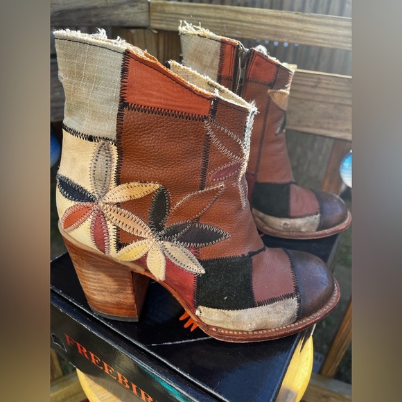 Freebird by Steven Shoes - Freebird boots-factory distressed boho size 9